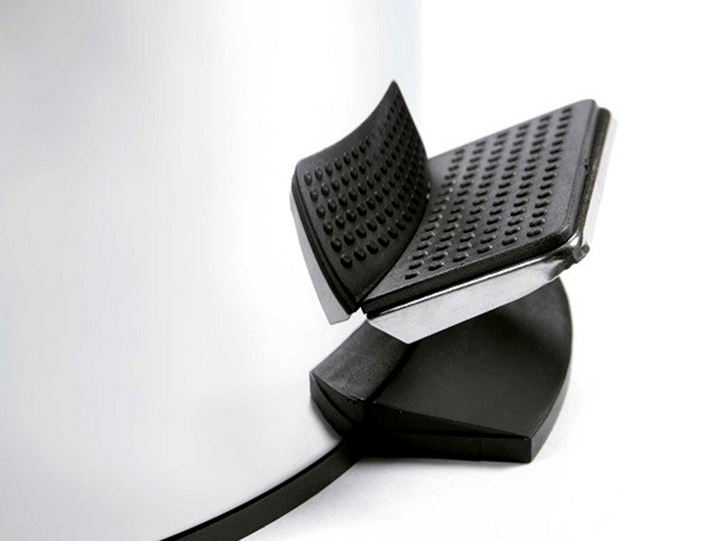 CESTO DE PAPEIS Q-CONNECT COM PEDAL CROMADO 25X38CM CAPACIDADE 12 LITROS