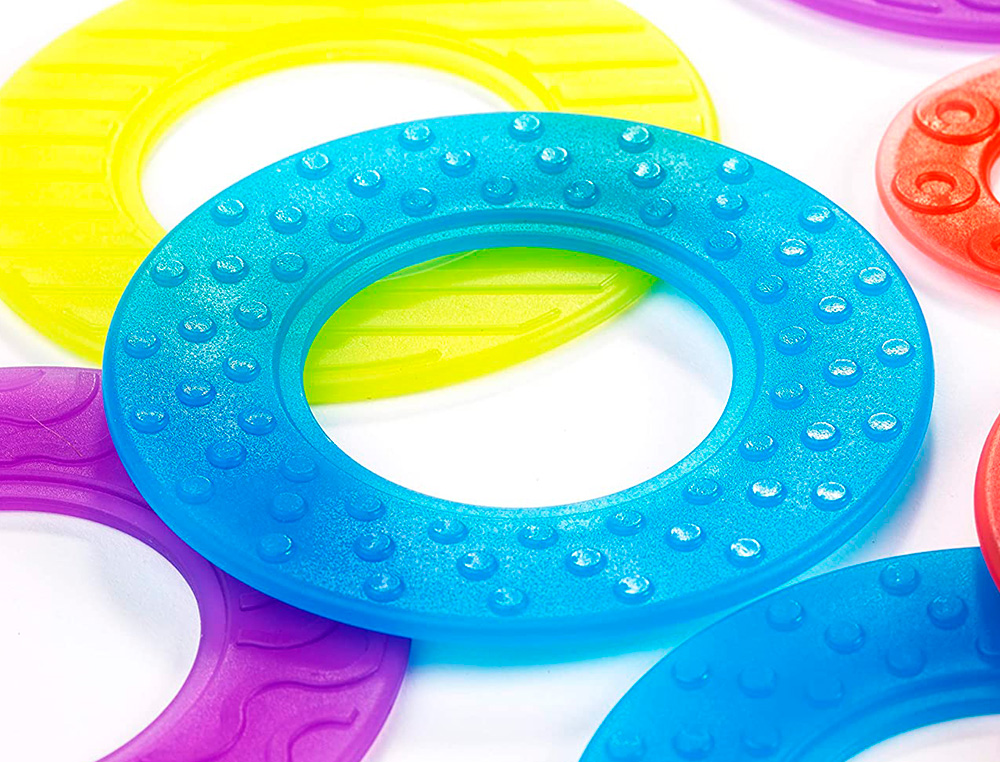 JOGO MINILAND SET DE 16 AROS TRANSLUCIDOS E 12 CARTOES DE ATIVIDADES DE DIFERENTES TEMATICAS 235X195X80 MM