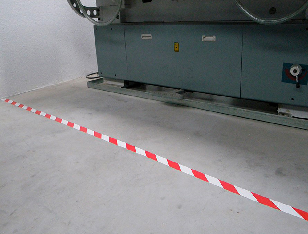 FITA DE SINALIZACAO Q-CONNECT NAO ADESIVA VERMELHA E BRANCA 75 MM X 300 M