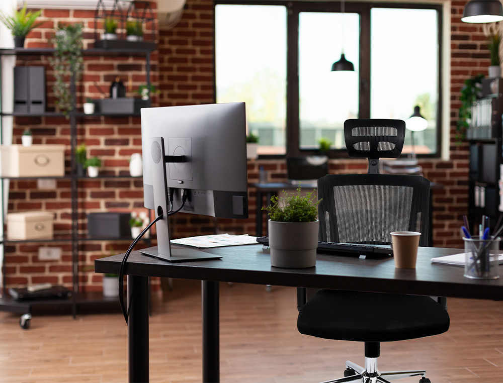 CADEIRA DE DIRECAO Q-CONNECT DESIO ERGONOMICA ENCOSTO ALTO E APOIO DE CABECA AJUSTAVEL EM ALTURA 1180+100X630X625 MM COR