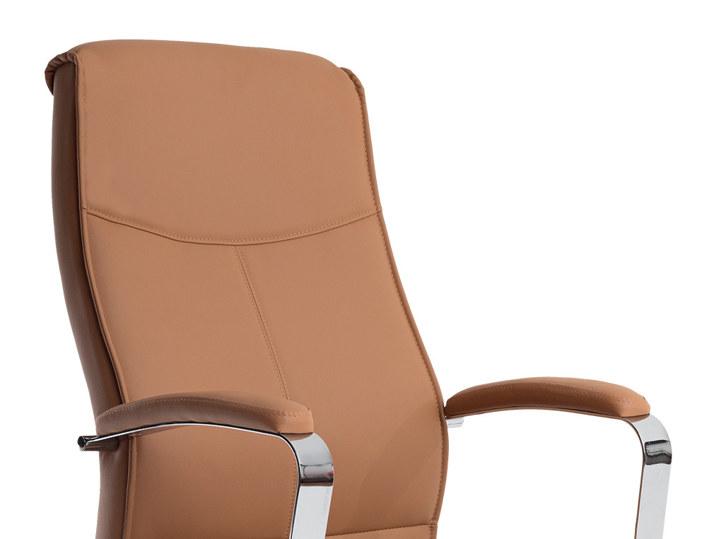 CADEIRA DE DIRECAO Q-CONNECT MODENA IMIT DE PELE BASE METAL ALT MAX 1210 MM LARG 630 MM PROF 650 MM RODAS PREMIUM COR CR