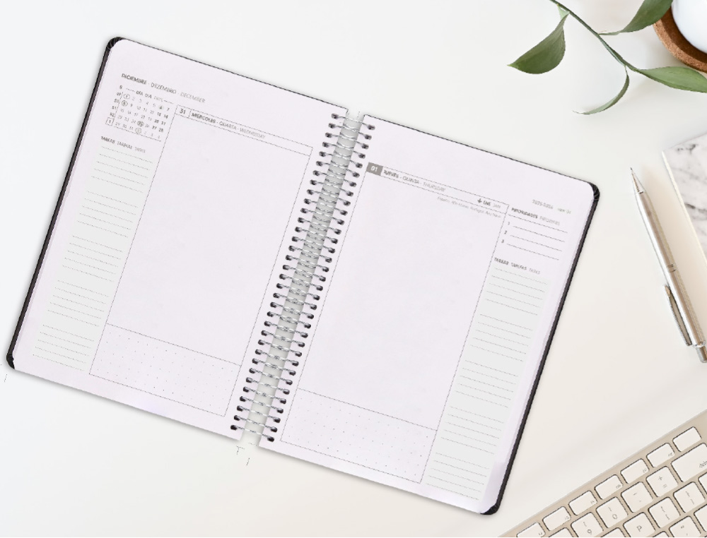 AGENDA ESPIRAL ANTARTIK HERE AND NOW A5+ 2026 DIA PAGINA ROSA PAPEL 80 GR FSC
