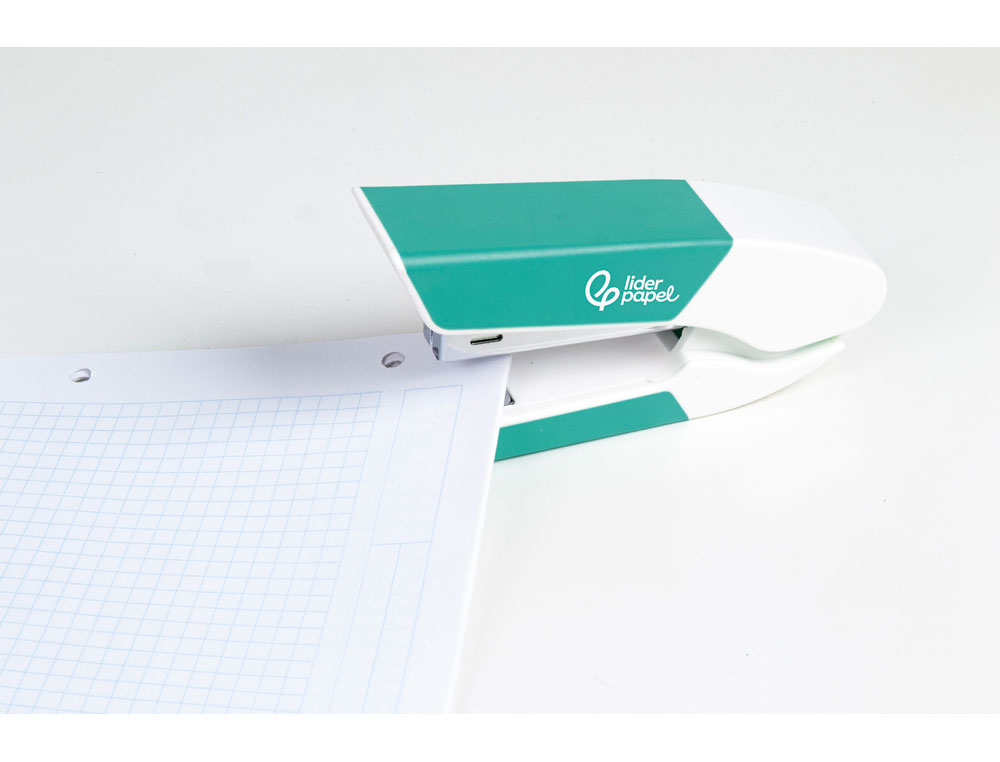 AGRAFADOR LIDERPAPEL PLASTICO CORES SORTIDAS AGRAFES 24/6 22/6 CAPACIDADE 20 F OFERTA DE UMA CAIXA DE AGRAFES