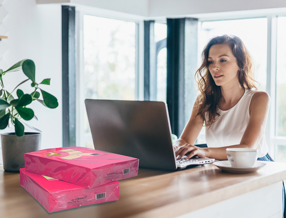PAPEL DE COR Q-CONNECT DIN A4 80 GR ROSA INTENSO EMBALAGEM DE 500 FOLHAS